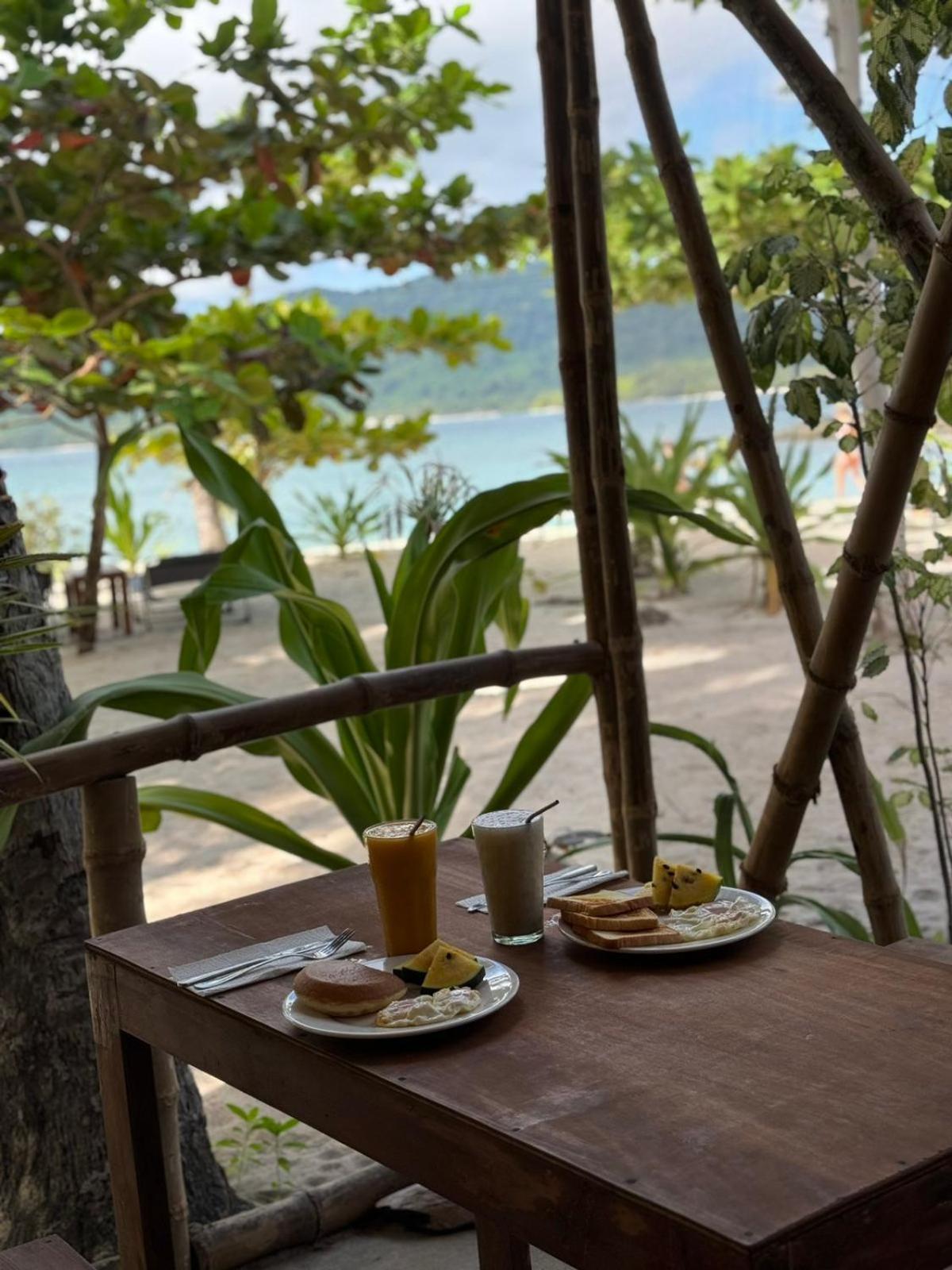 Bice Camp Darocotan Hotel เอลนิโด ภายนอก รูปภาพ